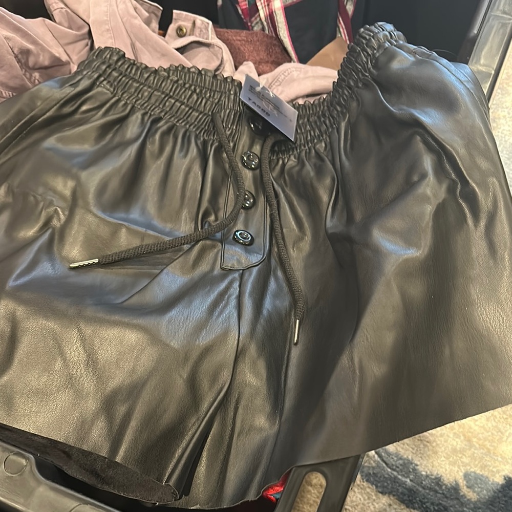 Tagoo Black Faux Leather Women's Shorts